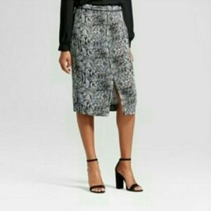 Who What Wear - Pencil Skirt w/ Front Slit